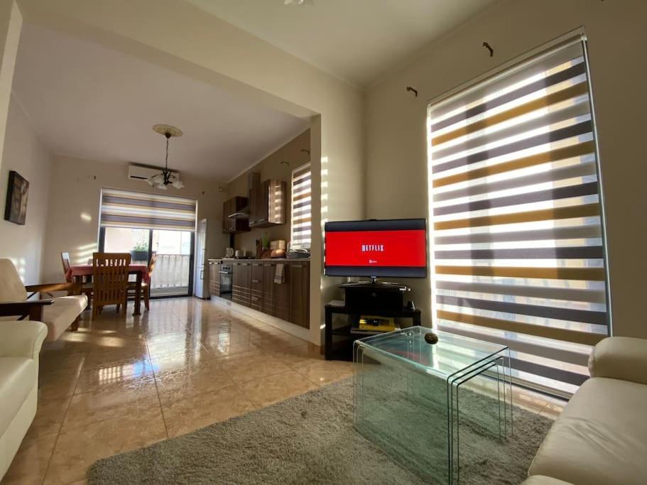 May Flower: Modern Flat Close To Airport/Bus Stops Tarxien Екстер'єр фото