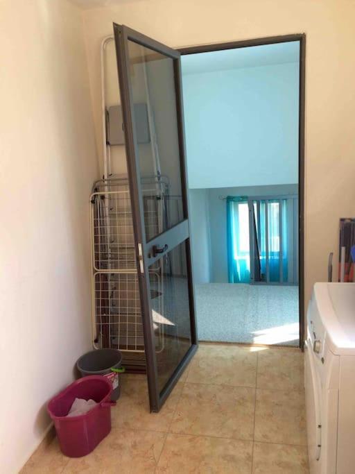 May Flower: Modern Flat Close To Airport/Bus Stops Tarxien Екстер'єр фото
